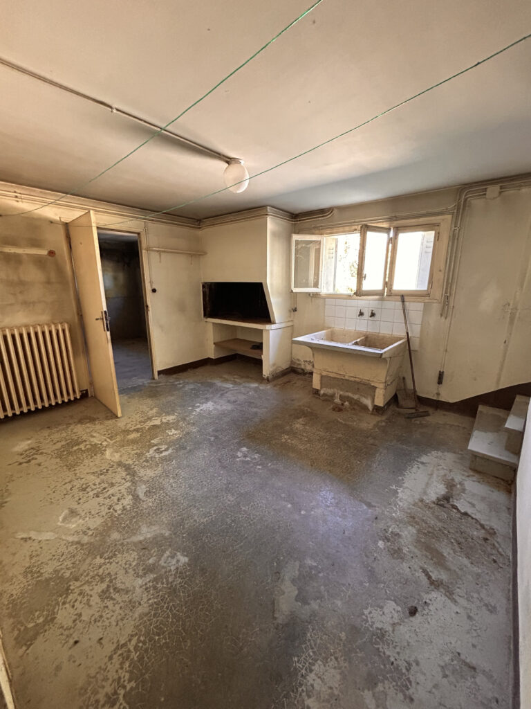 Maison 4 chambres sur terrain de 1 576 m2