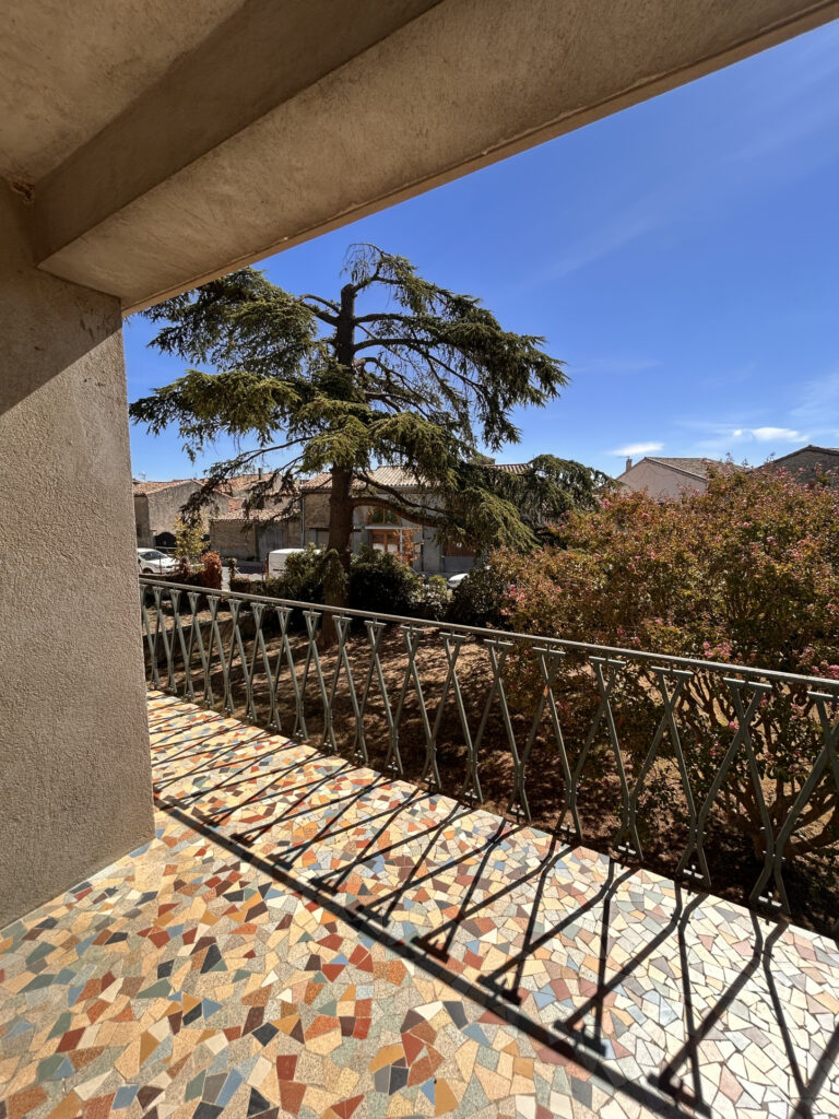 Maison 4 chambres sur terrain de 1 576 m2